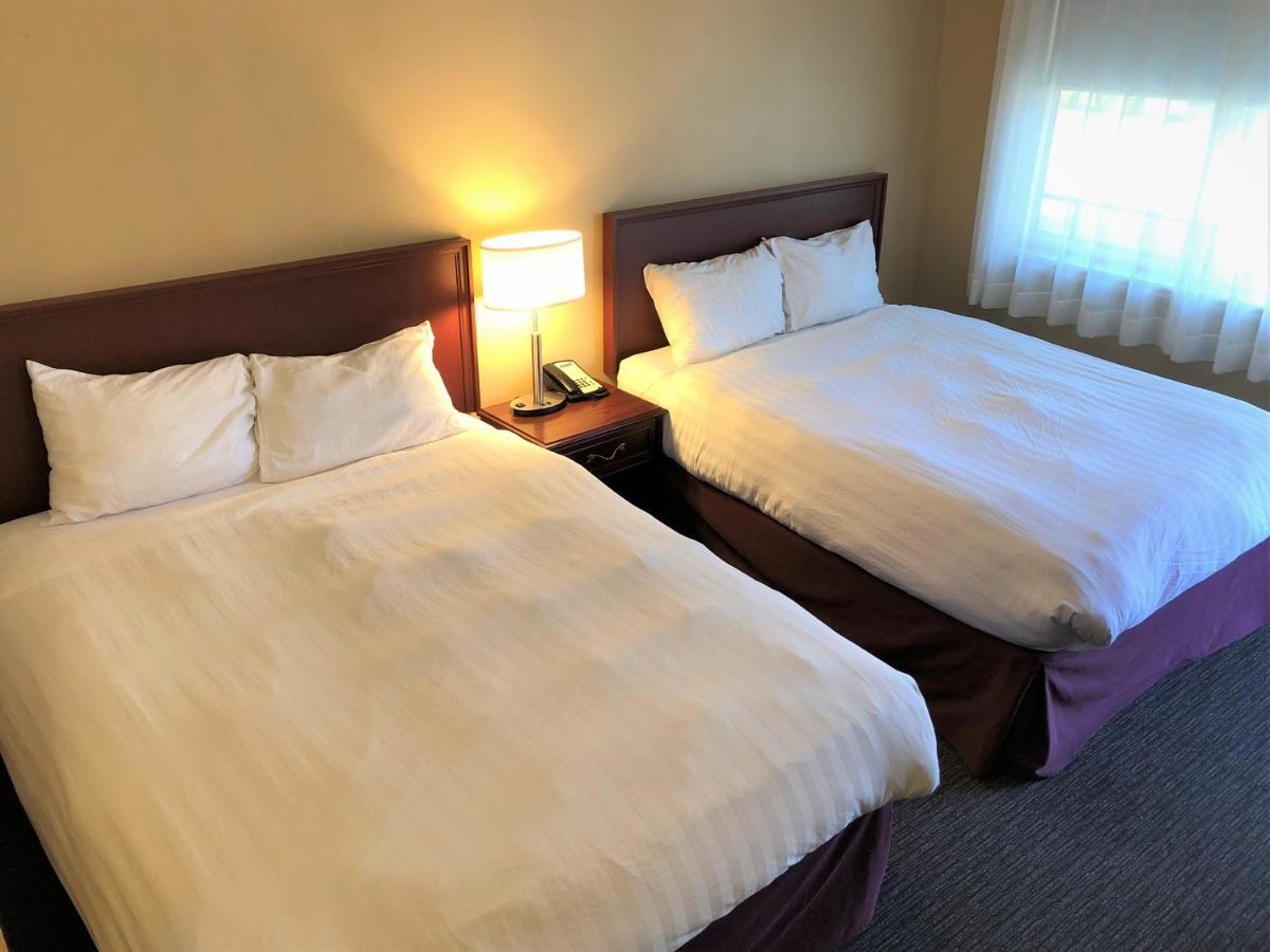 Revelstoke Lodge Экстерьер фото